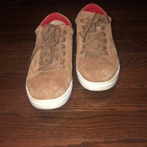 Women’s UGG sneakers Size 8